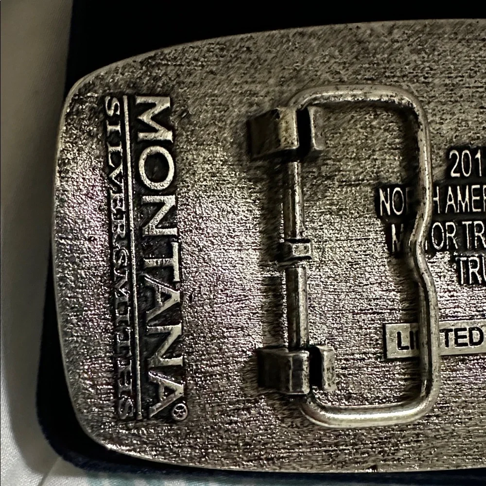 Montana Silversmiths 2013 RAM 1500 Belt Buckle 81/100. Truck of the Year. - Picture 6 of 6